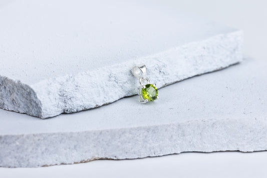 Peridot Minimalist Halo Pendant in 92.5 Sterling Silver