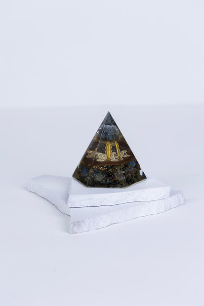 Labradorite pyramid