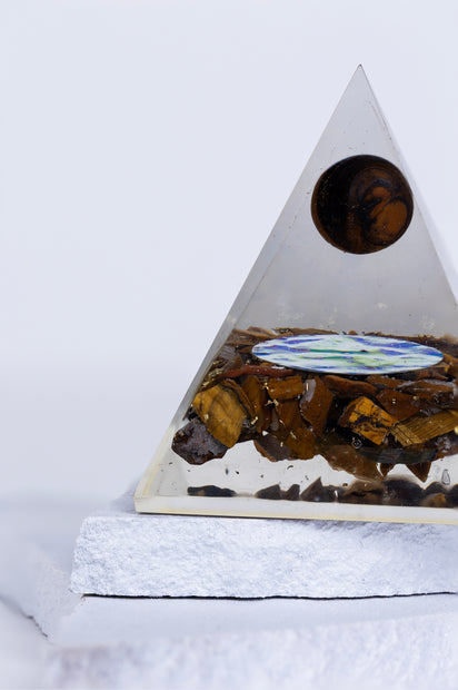 Tiger's Eye pyramid