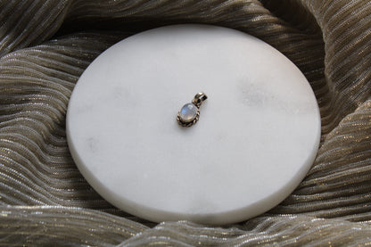 92.5 Sterling Silver Moonstone Pendant