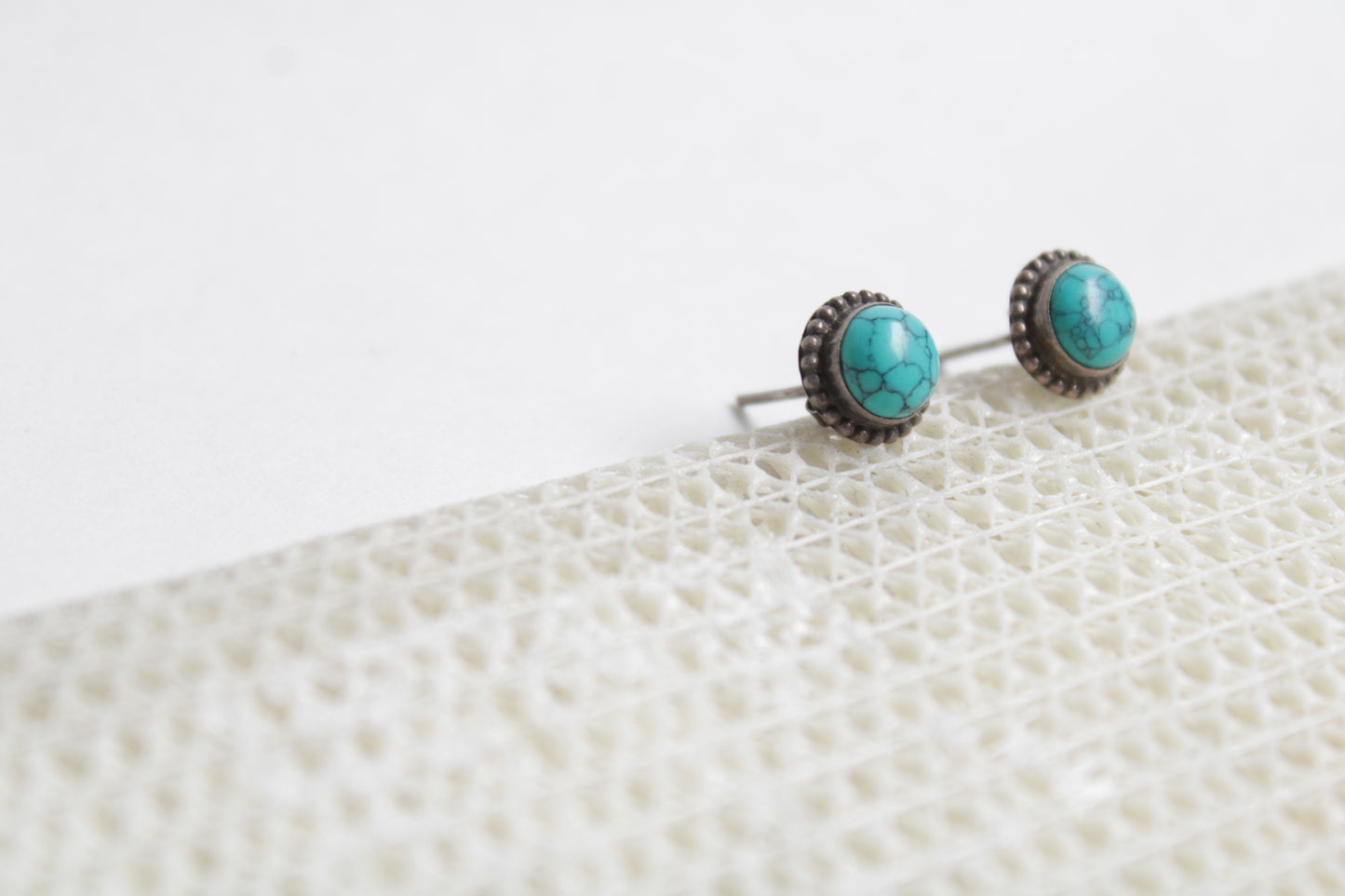 Turquoise 92.5 Sterling Silver Round Studs Set